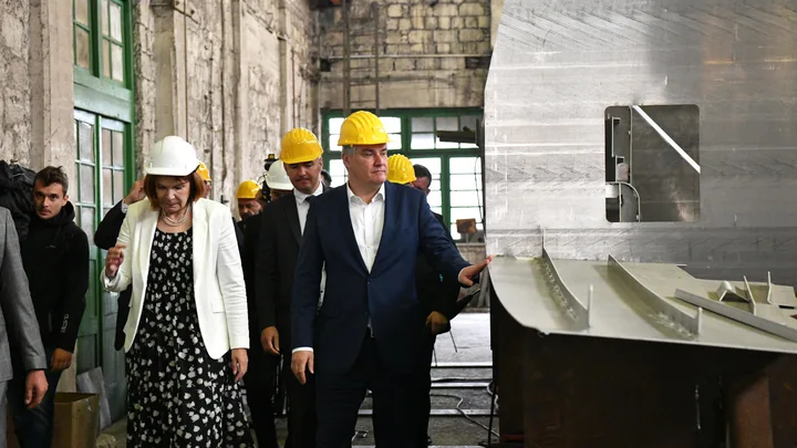 Predsjednik Milanović obišao Tehnomont Brodogradilište Pula d.o.o.
