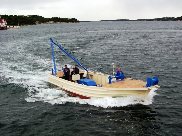 Work boat