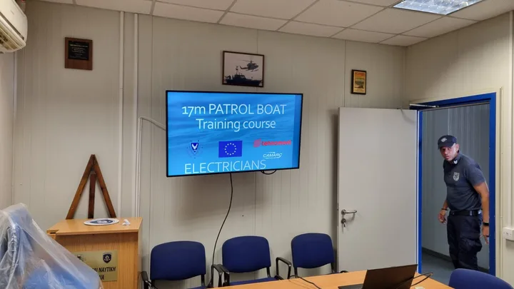 Primopredaja 17 m patrolnih brodova - Cipar
