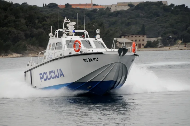 Patrol boat 14 m