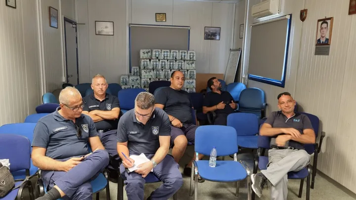 Primopredaja 17 m patrolnih brodova - Cipar