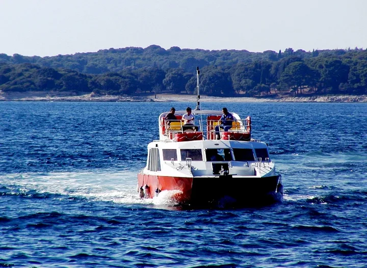 Tourist boat for underwater observing AQ 127